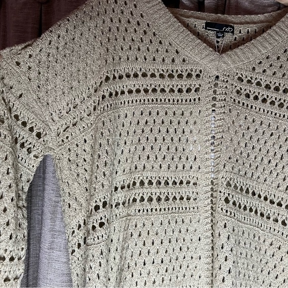 NWT RXB Open Knit Crochet Tan Crewneck Sweater Size Large - Picture 8 of 15
